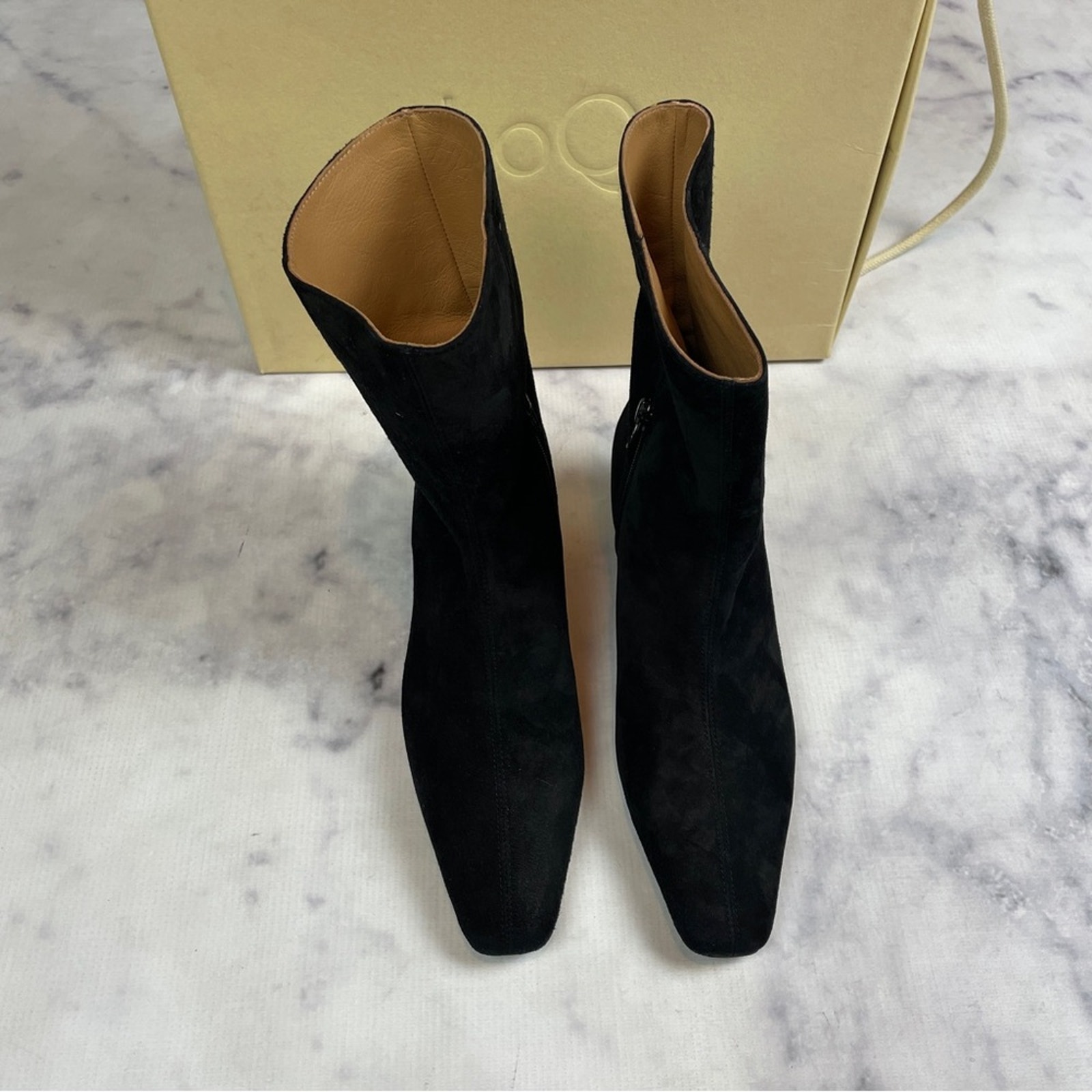 Loq Silvia Black Suede Kitten Heel Boots Modern Minimalist Nwb Sz 39/ 8.5 — image 2 of 8